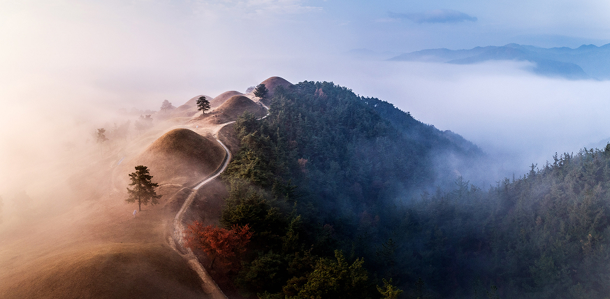 지산동 고분군 전경-봄